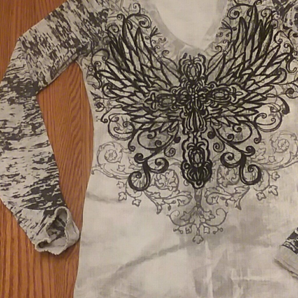 😎Beautiful Top😎 - Picture 2 of 4